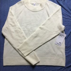Athleta sweater